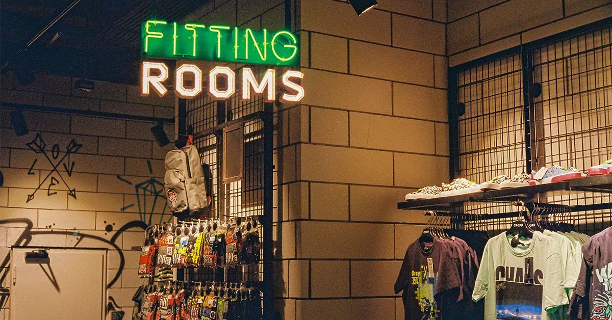 How to Open a Clothing Store 13Step Checklist